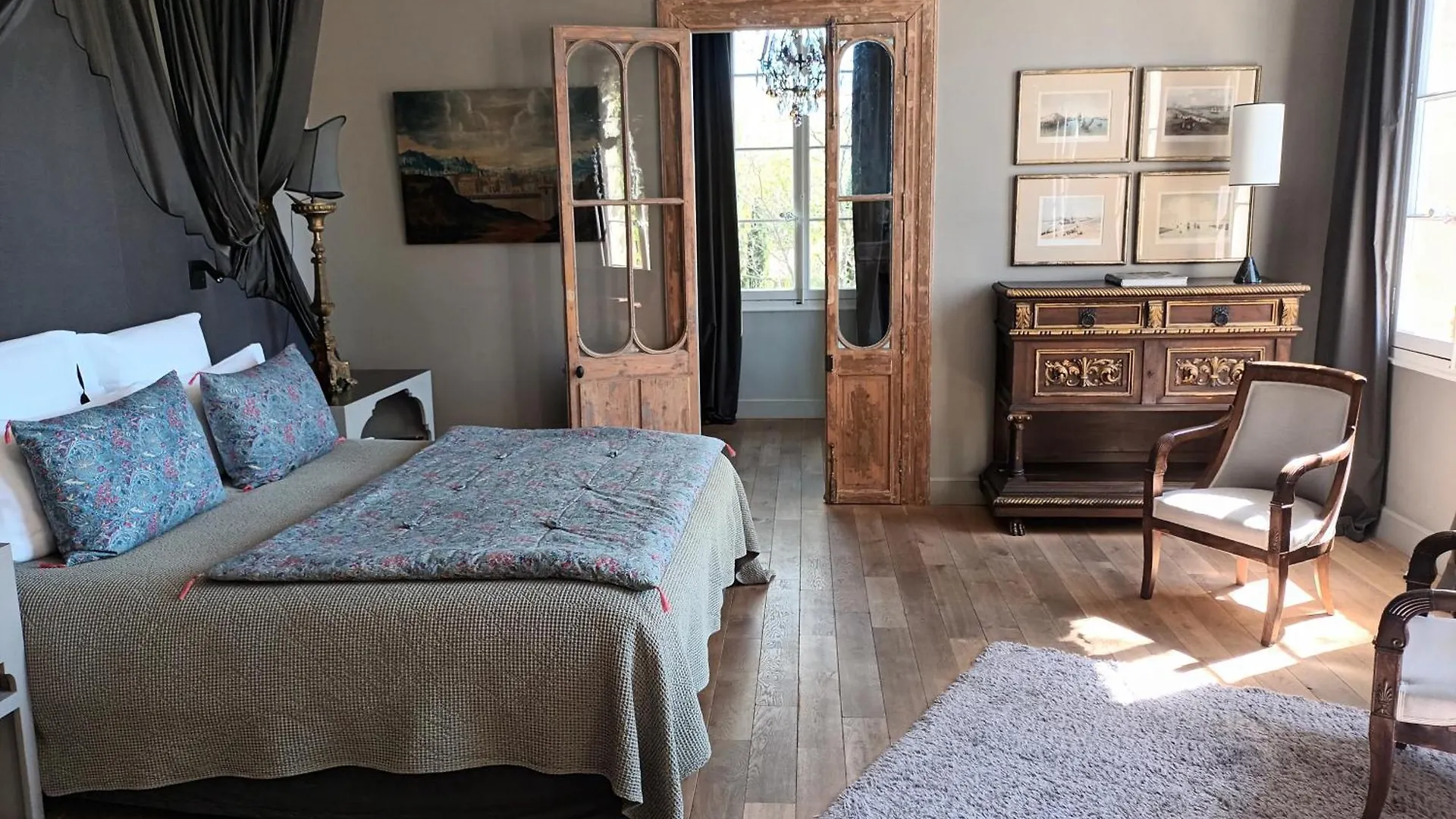 La Divine Comedie Avignon Bed & Breakfast