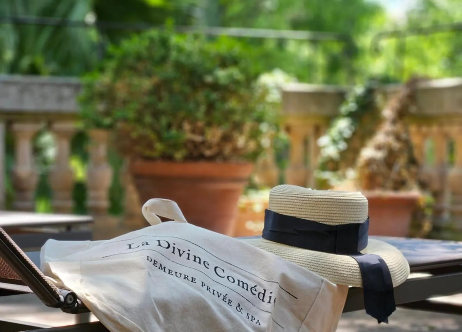 La Divine Comedie Avignon Bed & Breakfast